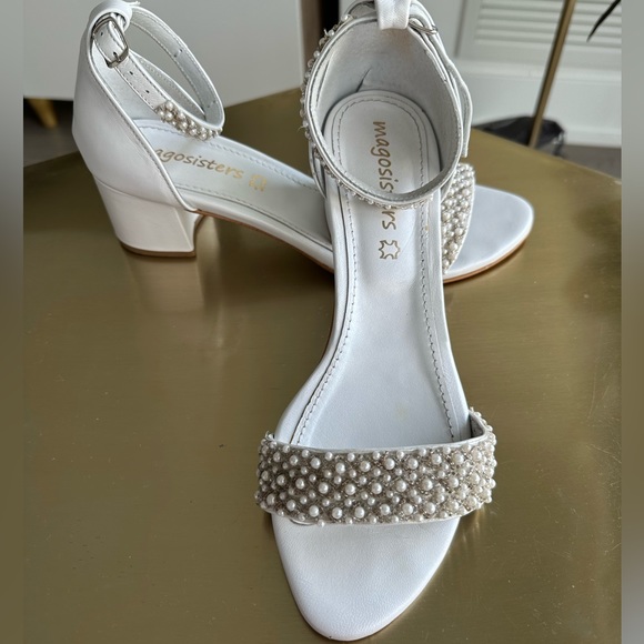 Stunning Handmade Pearl Wedding Shoes - Picture 3 of 7